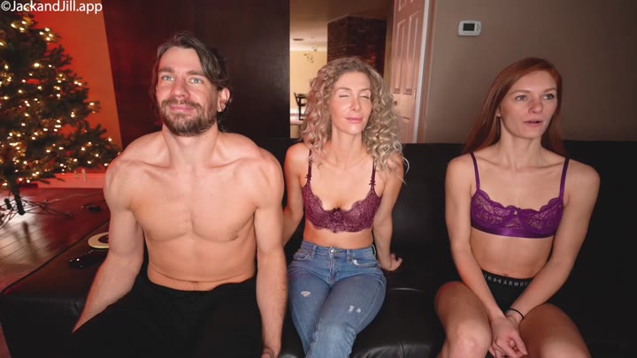 JackandJill - Jessis 1st Fuckbench threesome