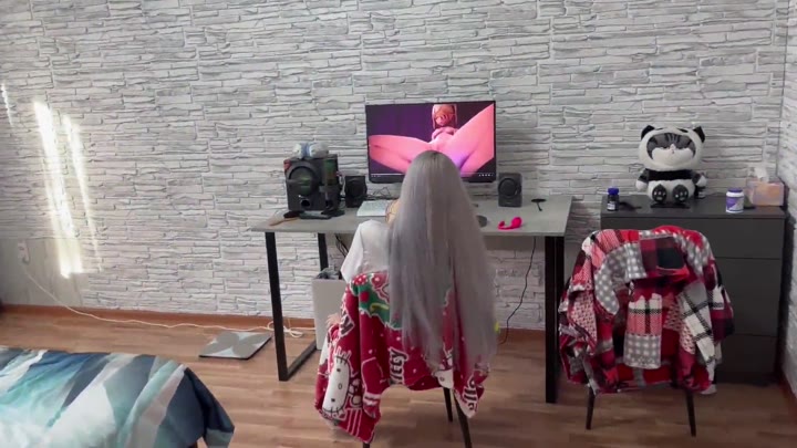 Caught Stepsister While Masturbating, Cum Twice - Hotiva