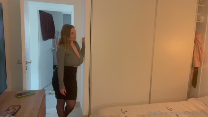 Faustine Perdrix A Very Hot Fuck With Mister B - hoTiva
